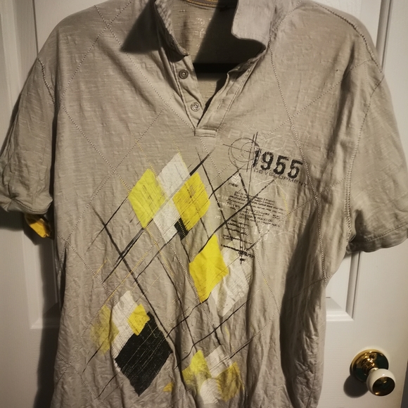 3 polo shirts - Picture 2 of 3